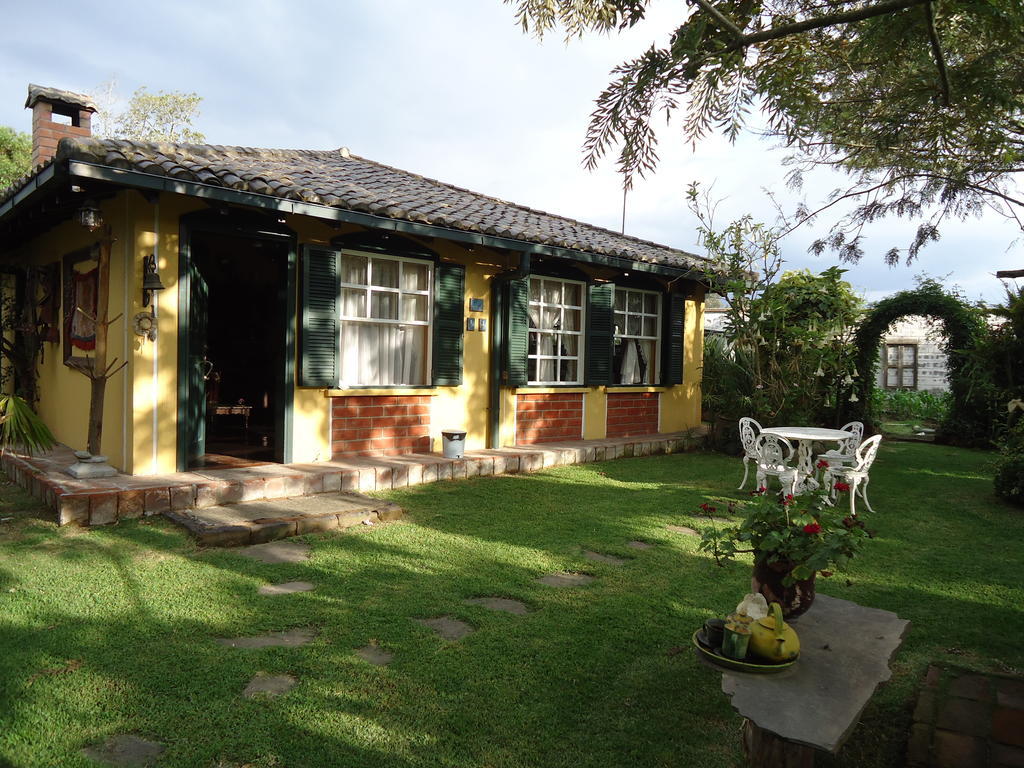 Hostal Saint Mary'S Tababela Exterior photo