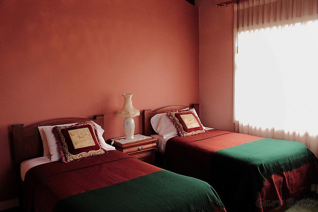 Hostal Saint Mary'S Tababela Exterior photo